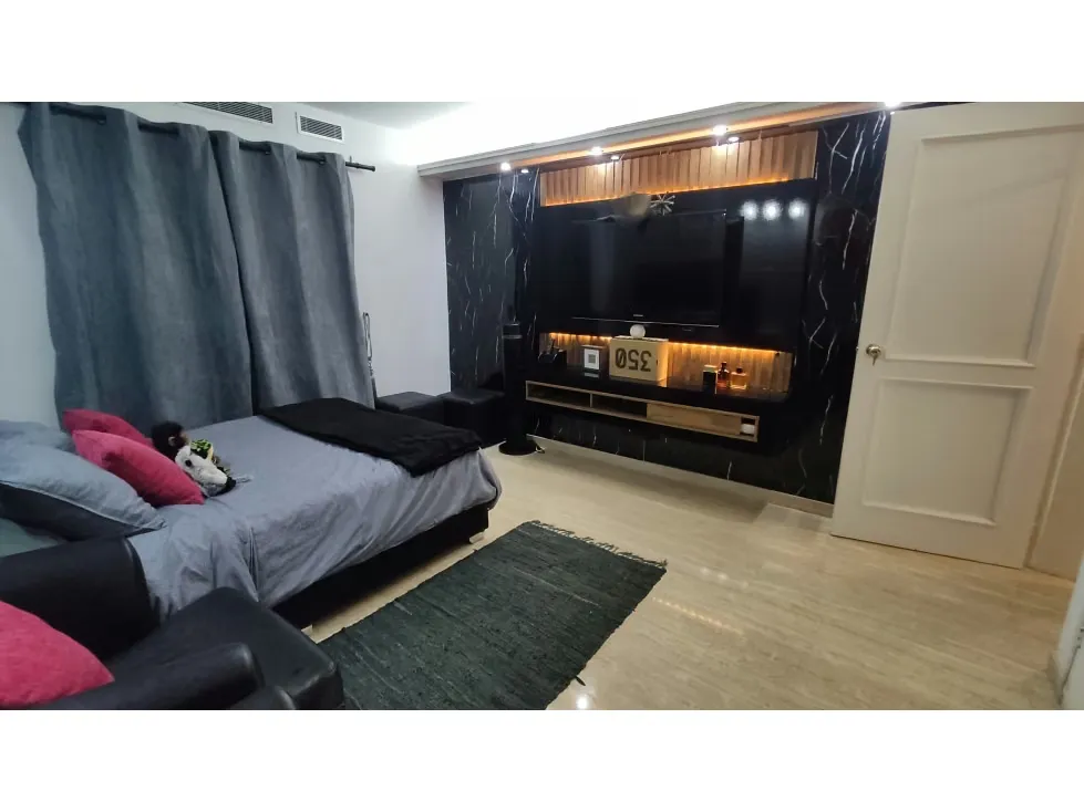 COLINAS DE LA TAHONA PB 284 M2, 4 HAB, 3 1/2 BAÑOS y 2 P/E - 10