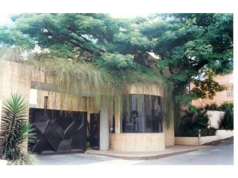 Se Vende casa/700M2/5h+2s/6b+s/3p/El Peñon/5068 - 2
