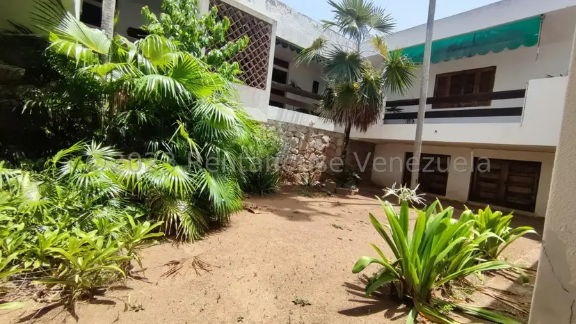 Casa (Multipes Niveles) en Venta en Playa el Angel, Nueva Esparta