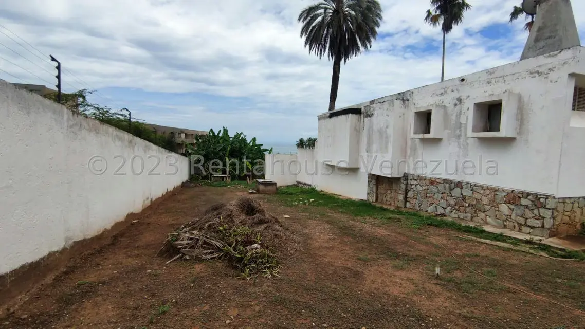 Casa (Multipes Niveles) en Venta en Playa el Angel, Nueva Esparta - 63