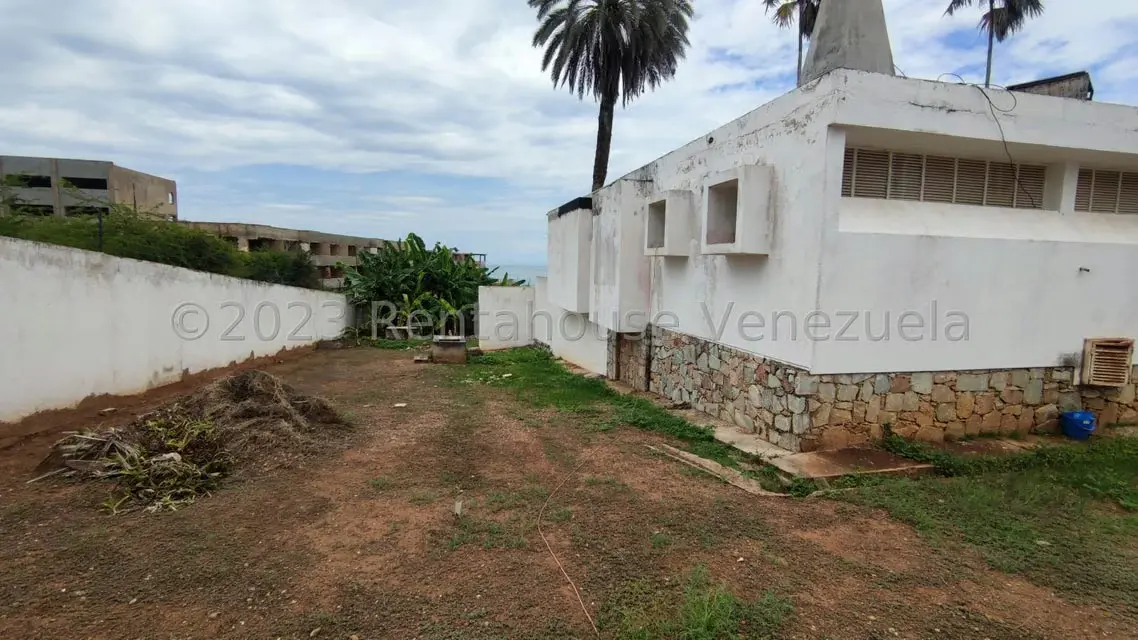 Casa (Multipes Niveles) en Venta en Playa el Angel, Nueva Esparta - 64