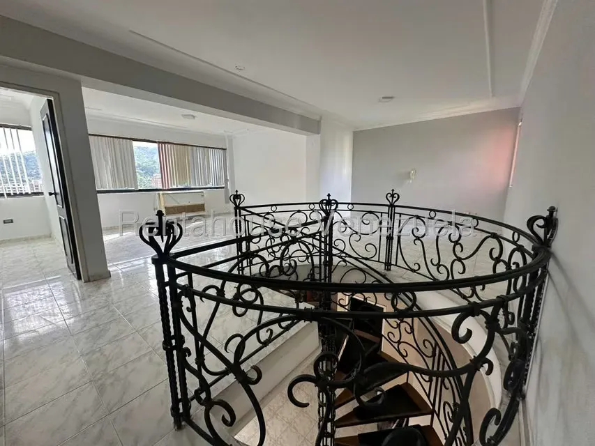 Apartamento (Duplex) en Alquiler en Los Mangos, Carabobo - 15