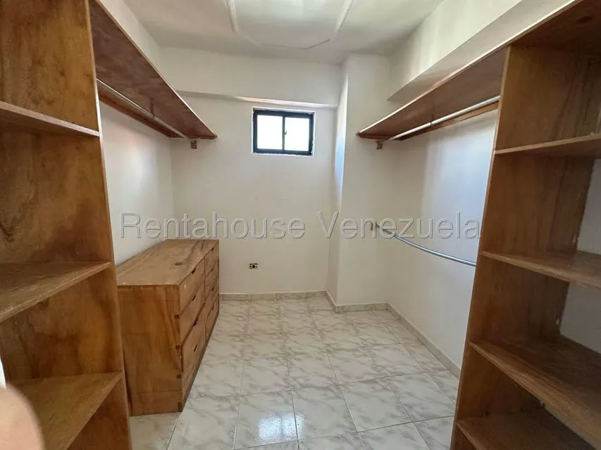 Apartamento (Duplex) en Alquiler en Los Mangos, Carabobo - 17