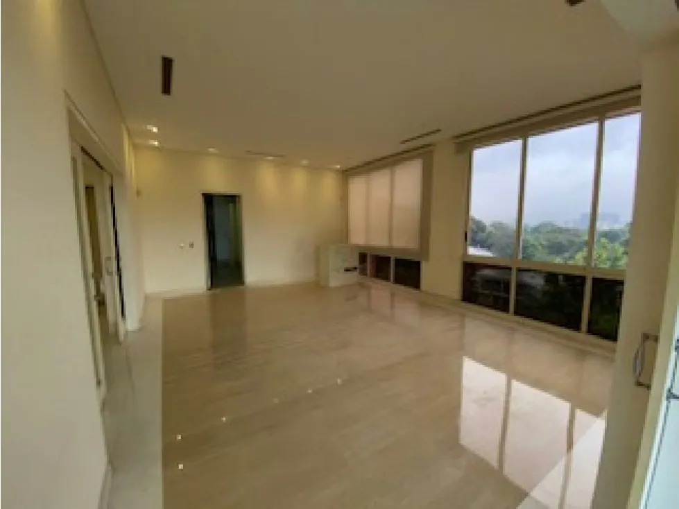 Vendo Apartamento Duplex en Urbanización Country Club - 13