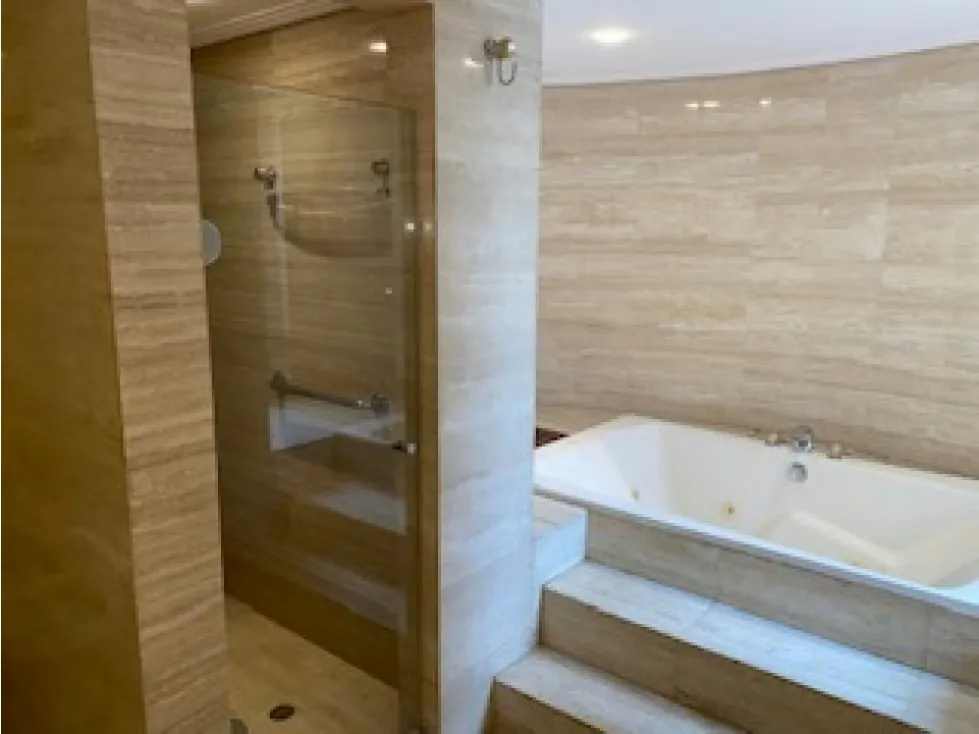 Vendo Apartamento Duplex en Urbanización Country Club - 15