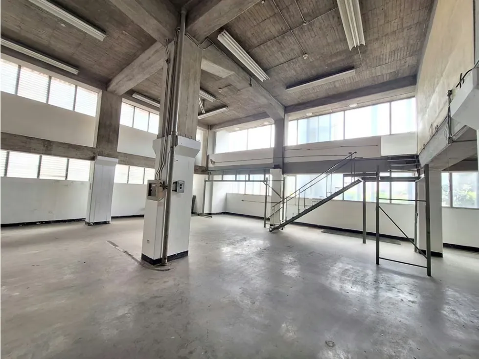ALQUILER DE DEPOSITO EN PISO INDUSTRIAL EN PALO VERDE (PISO 1) - 2