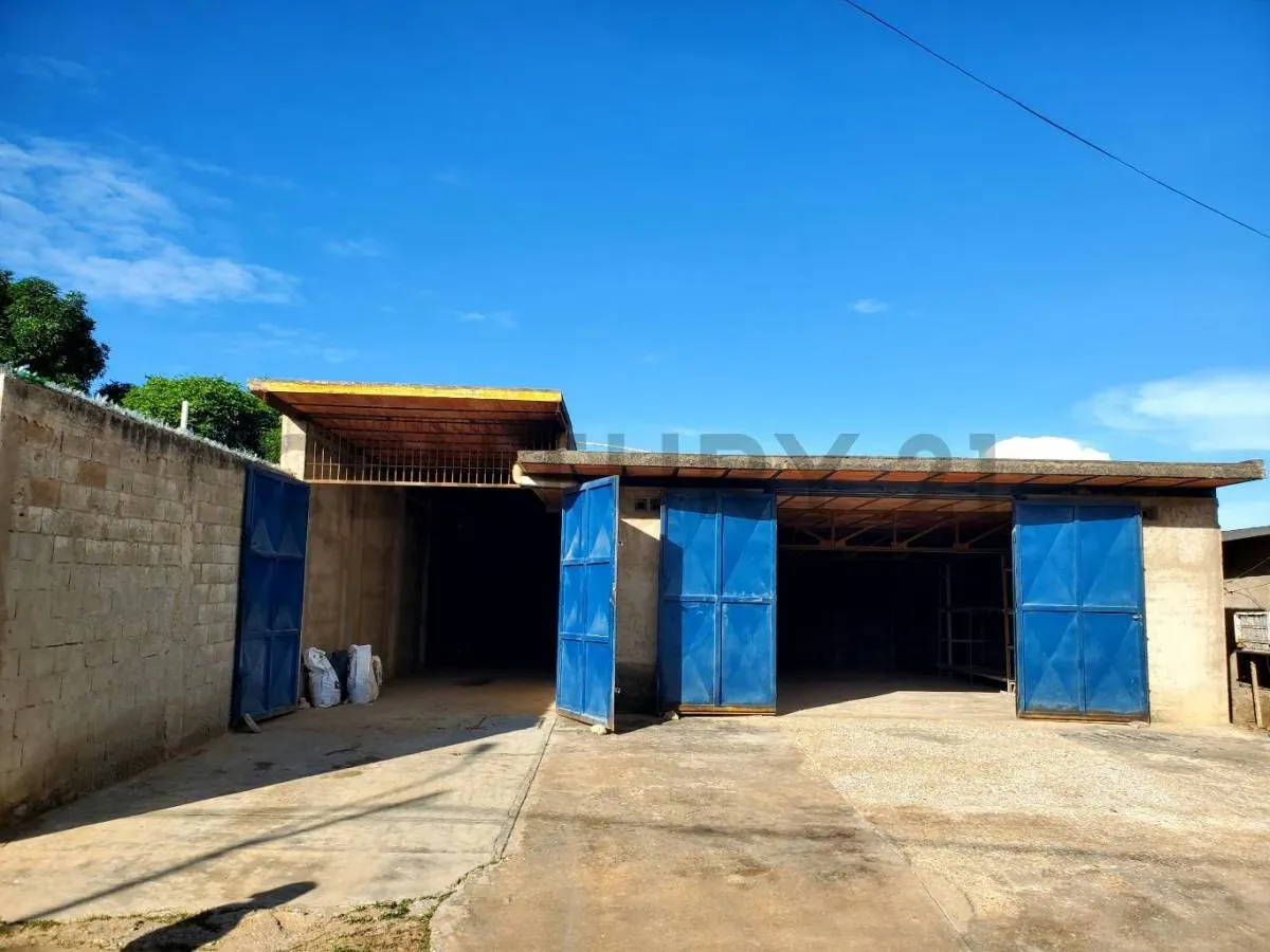 En venta Galpon-Deposito en Macho Muerto Porlamar isla de Margarita - 2