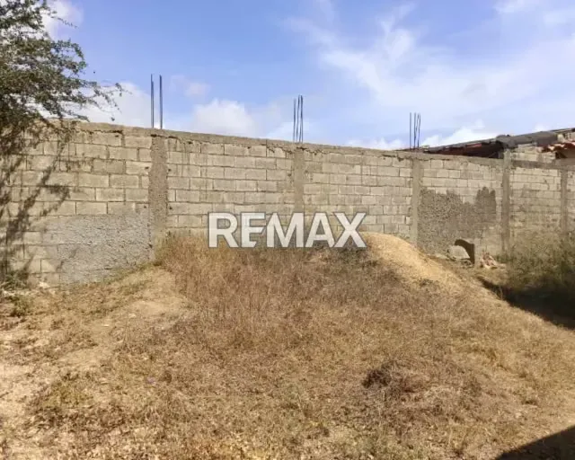 CASA FAMILIAR DE UNA SOLA PLANTA EN LA URBANIZACION VILLA COLONIAL - 16