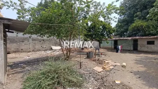 En el Palito de Acarigua, tengo un Terreno-Local para TI. - 6