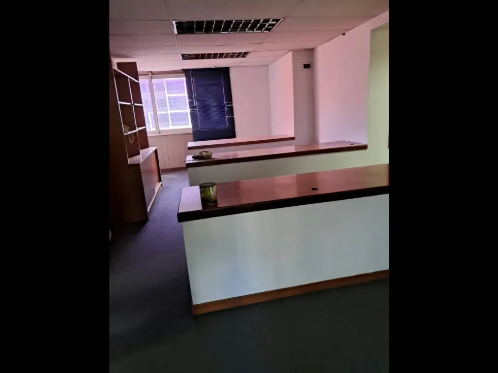 Vendo oficina 174m2 Avenida Libertador 4197 - 11