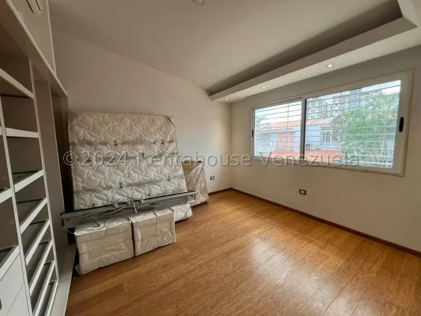 Casa (Multipes Niveles) en Venta en Zona Este, Lara - 37