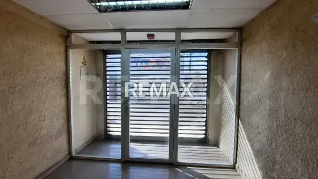 Local comercial disponible en alquiler ubicado en el centro de Punto Fijo