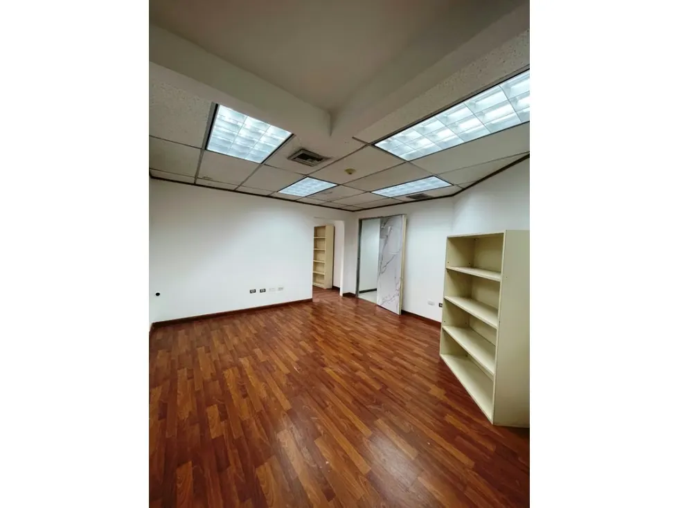 Oficina - Las Mercedes - 240 Mts2 - 6