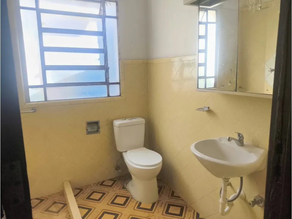 Alquilo oficina 120m2 Campo Claro 6495 - 3