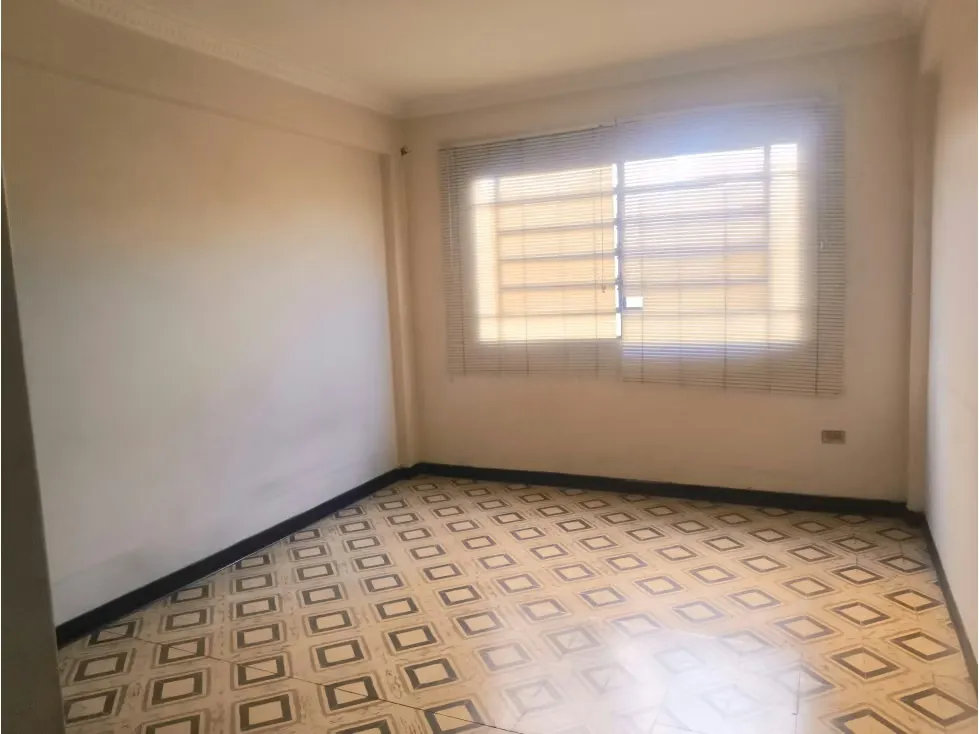 Alquilo oficina 120m2 Campo Claro 6495 - 5