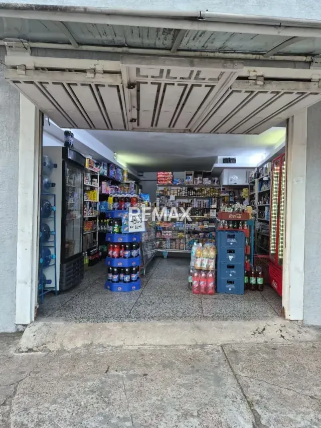 En ALQUILER Fondo de Comercio tipo Bodega Abasto Ubicación estratégica: Pueblo Nuevo - La Popita - 3