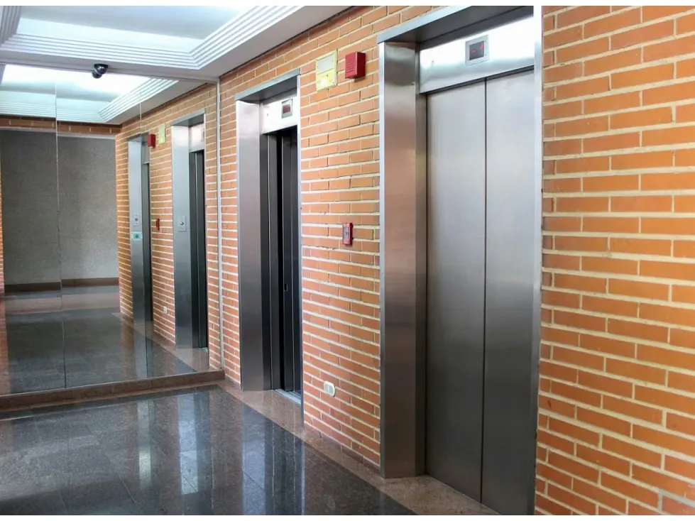 ALQUILER DE APARTAMENTO EN CAMPO ALEGRE, CHACAO - 3