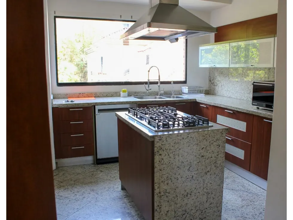 ALQUILER DE APARTAMENTO EN CAMPO ALEGRE, CHACAO - 9