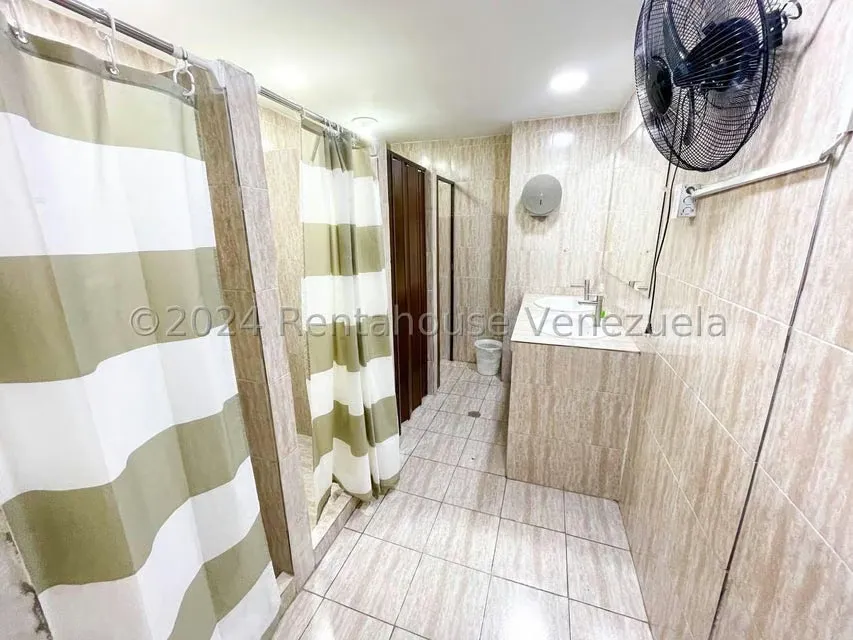 Local Comercial en Venta en Los Palos Grandes, Distrito Metropolitano - 7