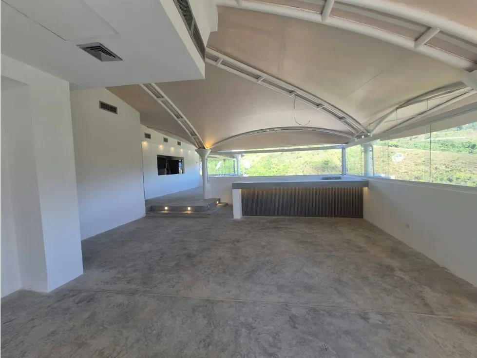Local Comercial en venta en Los Samanes - 11