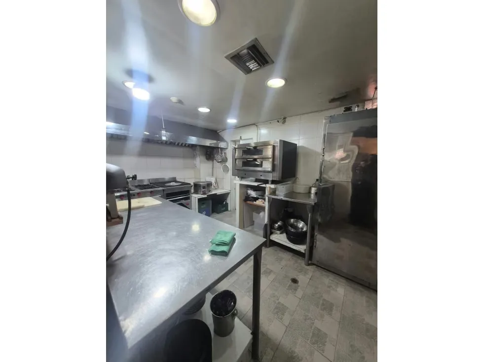 Local Comercial en venta en Los Samanes - 8