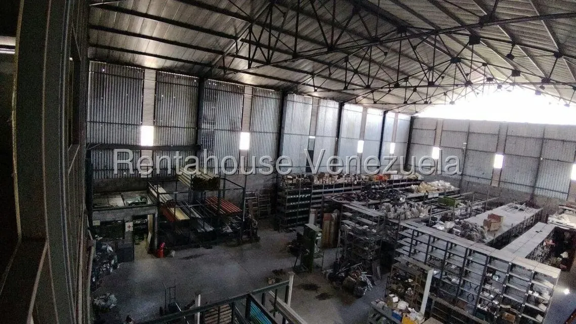 Terreno (Industrial) en Venta en Centro, Miranda - 11