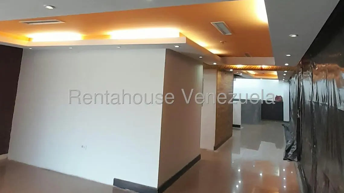 Local Comercial en Venta en Sector San Pedro, Miranda - 10