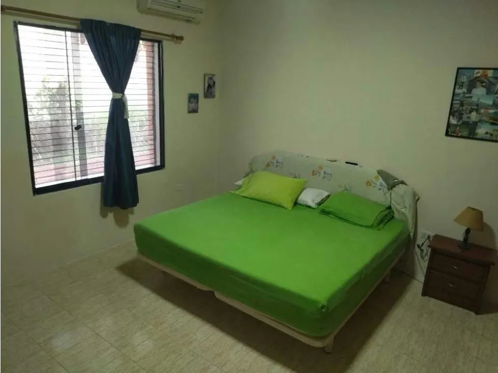 En venta casa 450m2 4h/2b/ 8p Altamira - 12