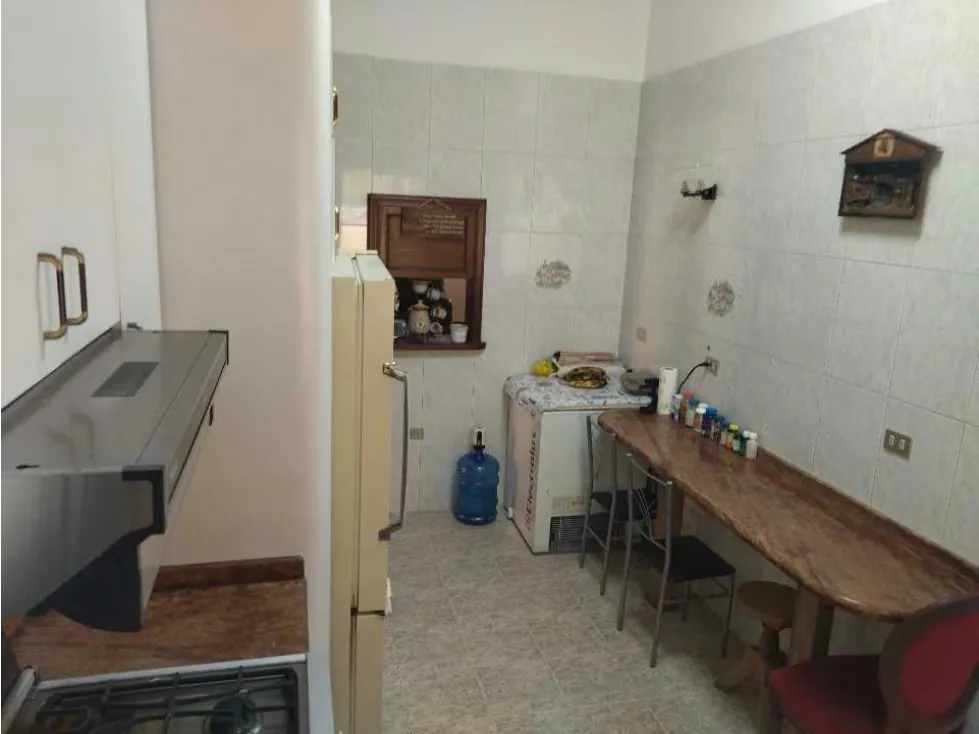 En venta casa 450m2 4h/2b/ 8p Altamira - 9