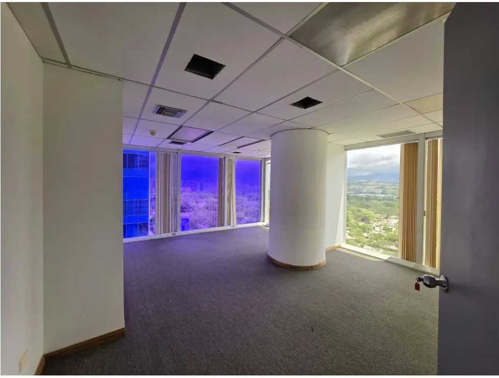 Se alquila Oficina 550m² Los Palos Grandes