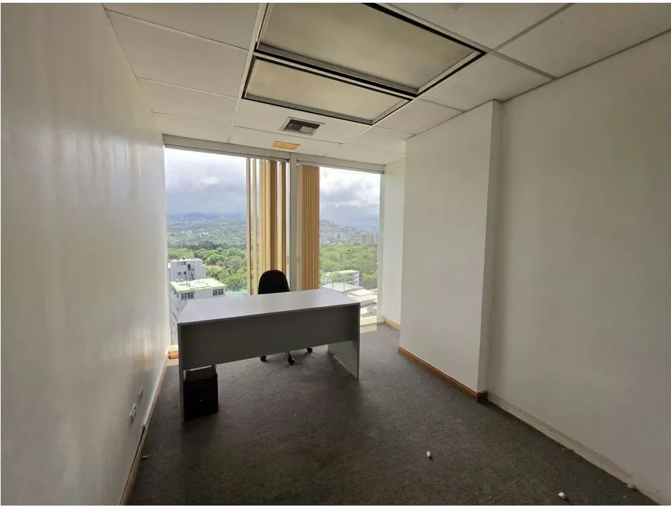 Se alquila Oficina 550m² Los Palos Grandes - 12