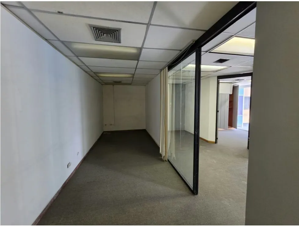 Se alquila Oficina 550m² Los Palos Grandes - 8