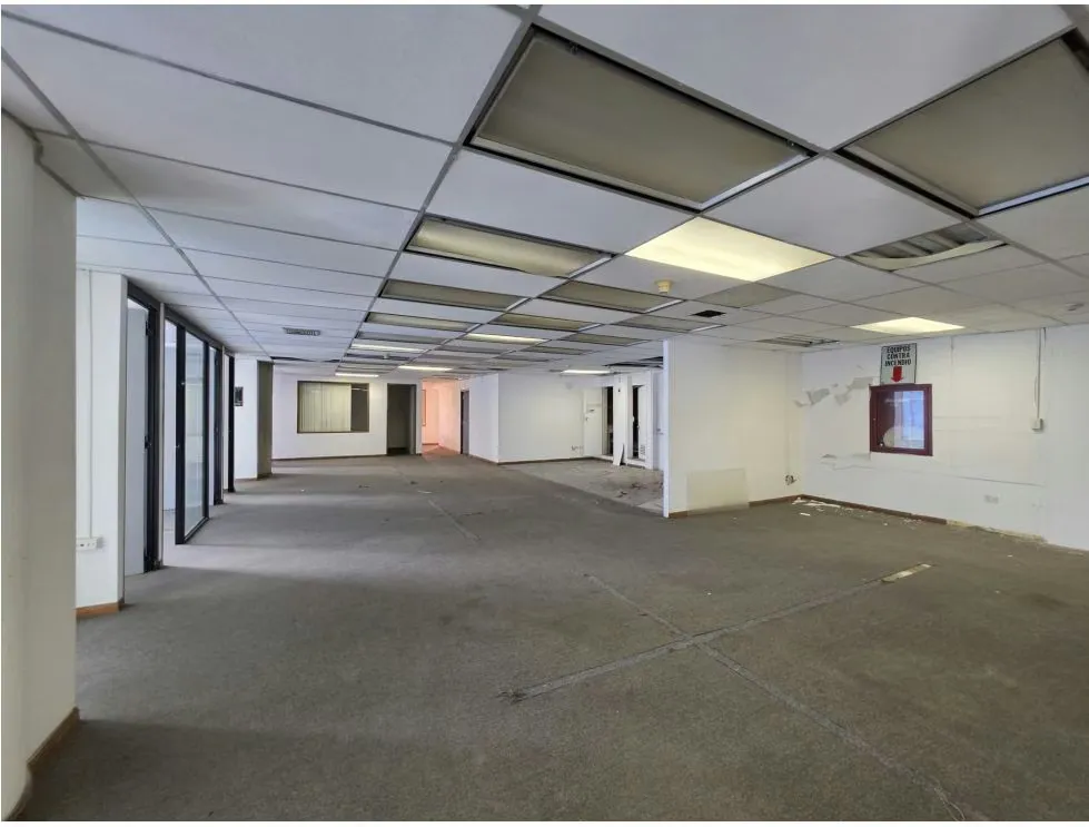 Se alquila Oficina 550m² Los Palos Grandes - 9