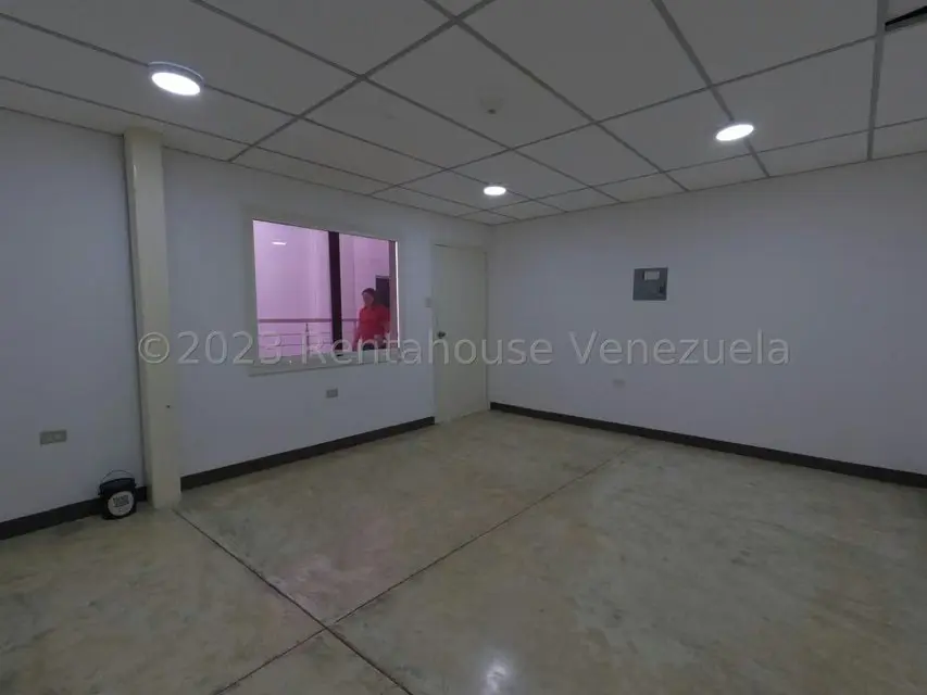 Oficina en Alquiler en Centro, Lara - 11