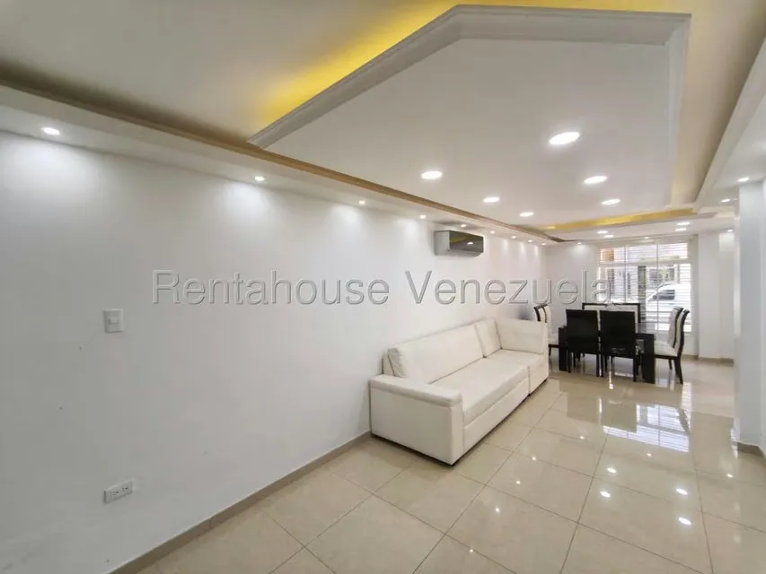 Townhouse (Duplex) en Venta en El Limon, Aragua - 2