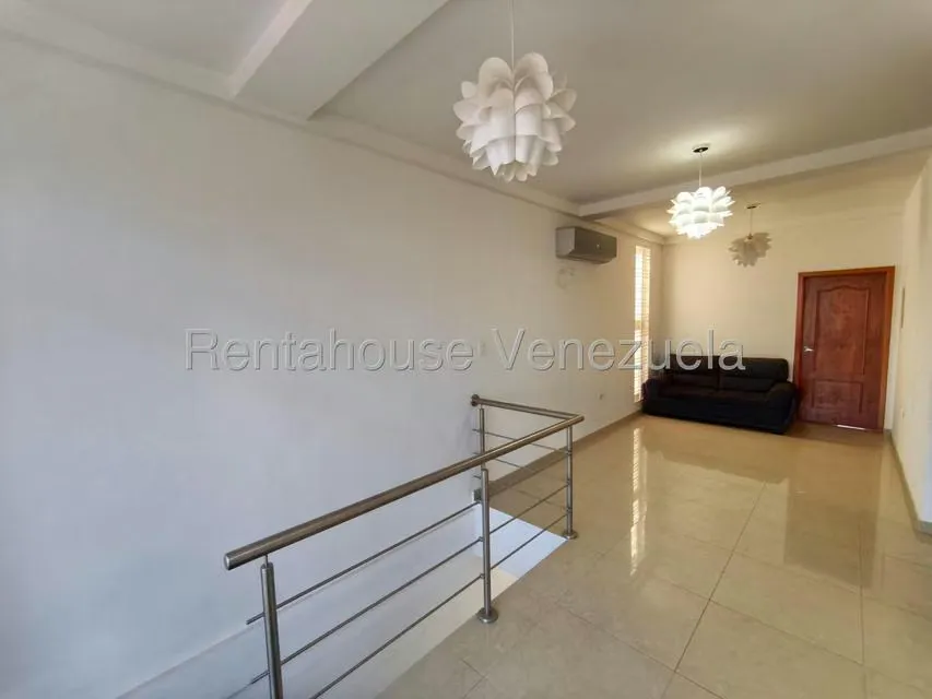 Townhouse (Duplex) en Venta en El Limon, Aragua - 12