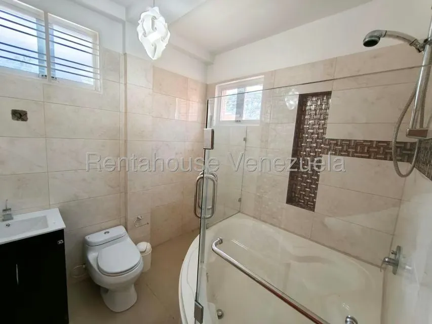 Townhouse (Duplex) en Venta en El Limon, Aragua - 19