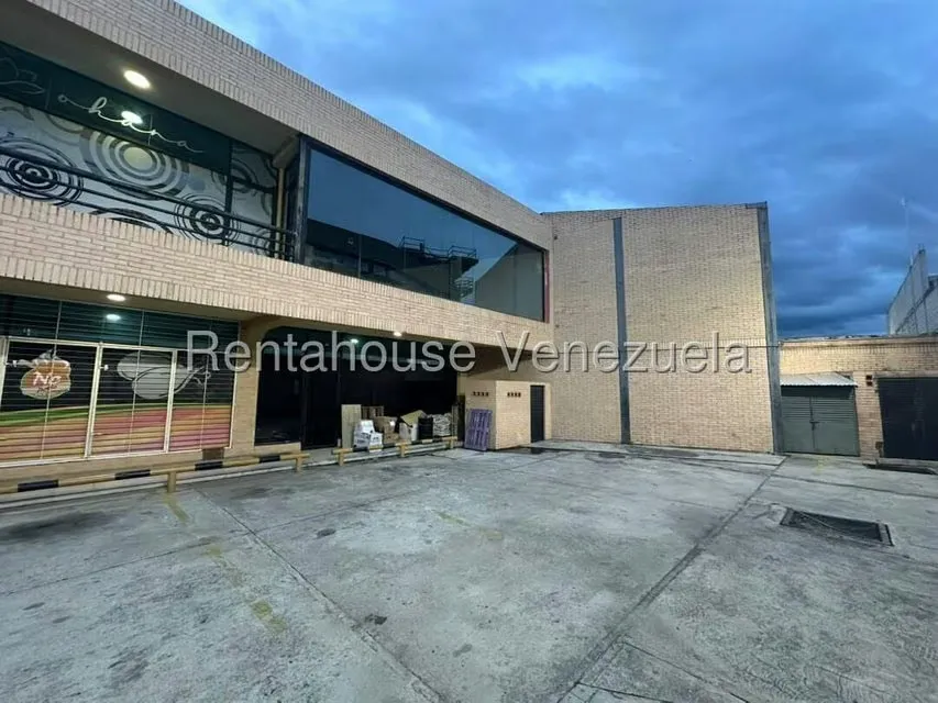 Local Comercial en Venta en Monteserino, Carabobo - 3