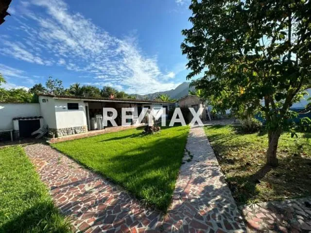 En venta excelente casa en Las Morochas San Diego - 3