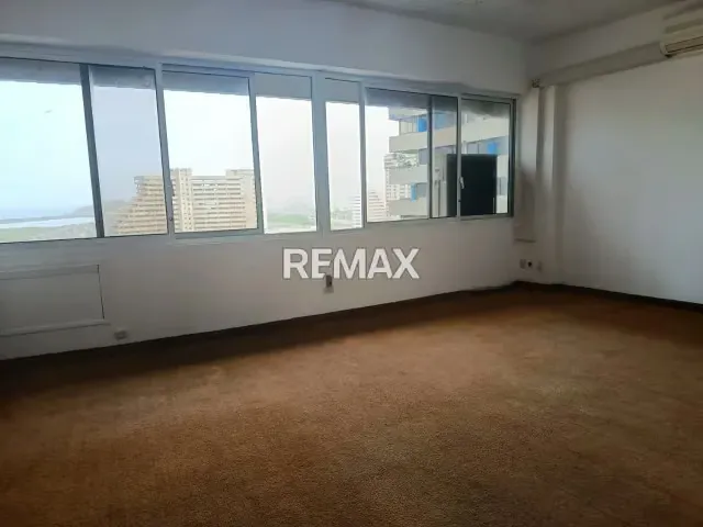 REMODELA Y DISEÑA A TU GUSTO ESTE APARTAMENTO CON VISTA AL MAR - 5