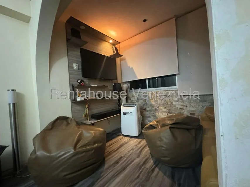Apartamento (1 Nivel) en Venta en Parroquia La Candelaria, Distrito Metropolitano - 25