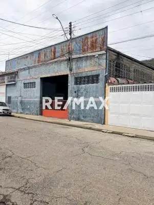 En Venta Galpón 278 mt2 en sector isla de cuyba II Puerto la cruz