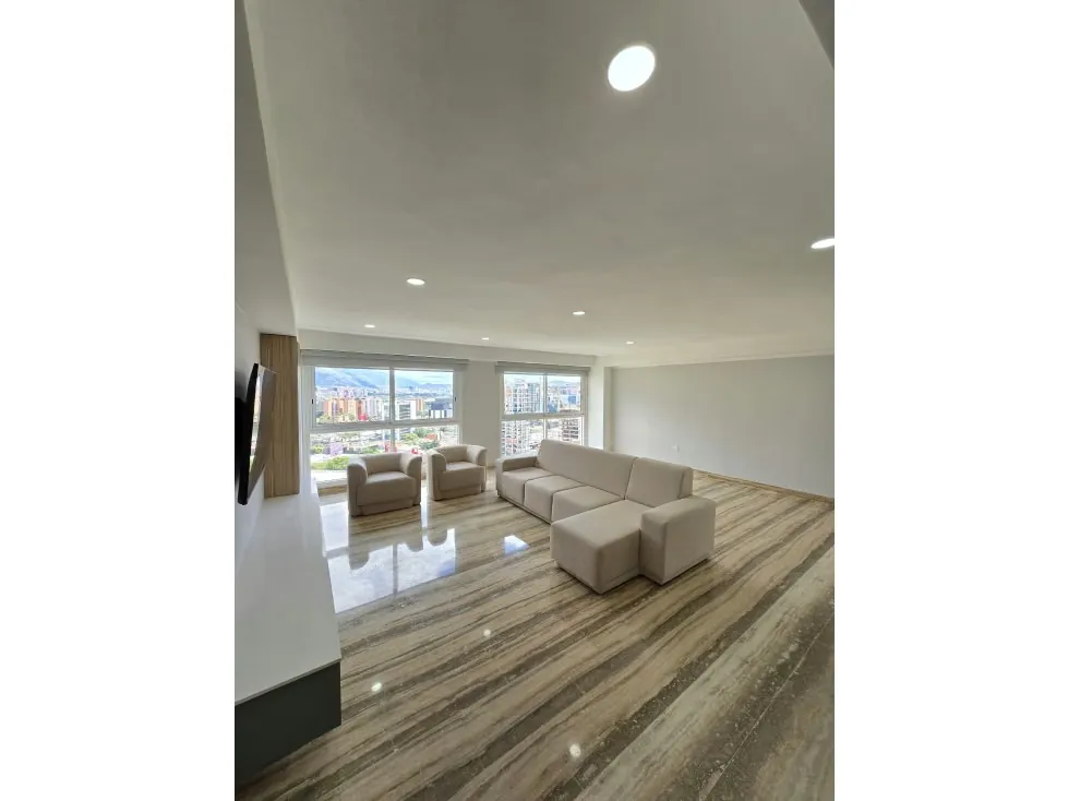 APARTAMENTO EN VENTA 124 M2- URB.CHULAVISTA - 2