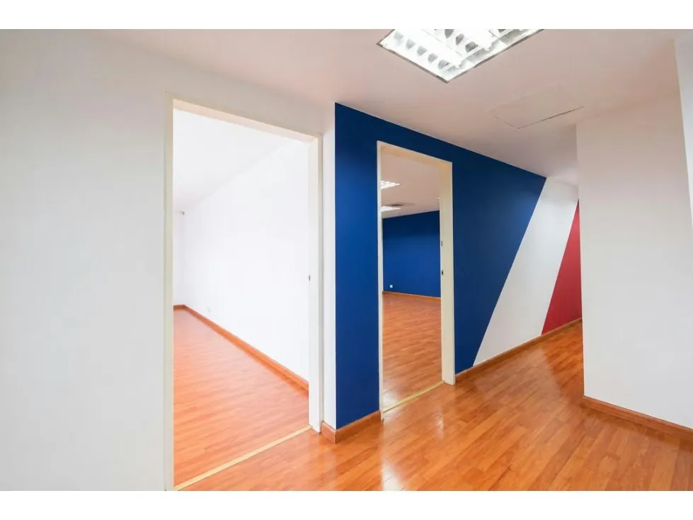 Oficina en alquiler en el CCCT 126M2 - 13