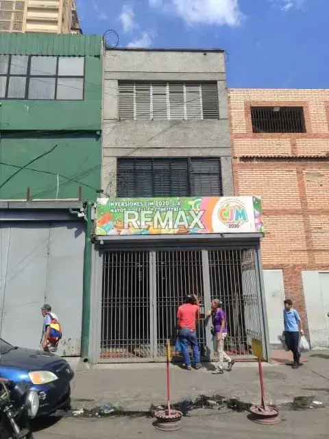 Local Comercial en Venta en Catia Calle Argentina