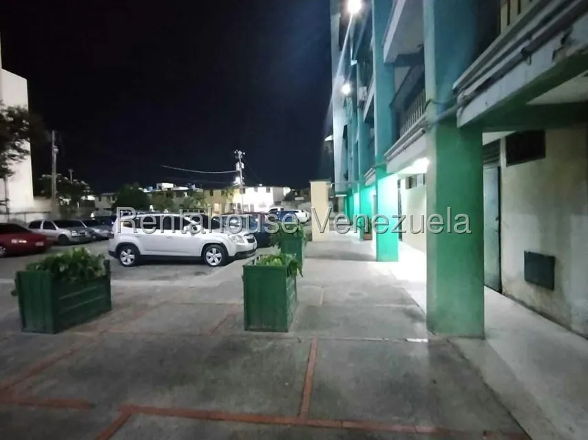 Apartamento (1 Nivel) en Venta en Zona Oeste, Lara - 3