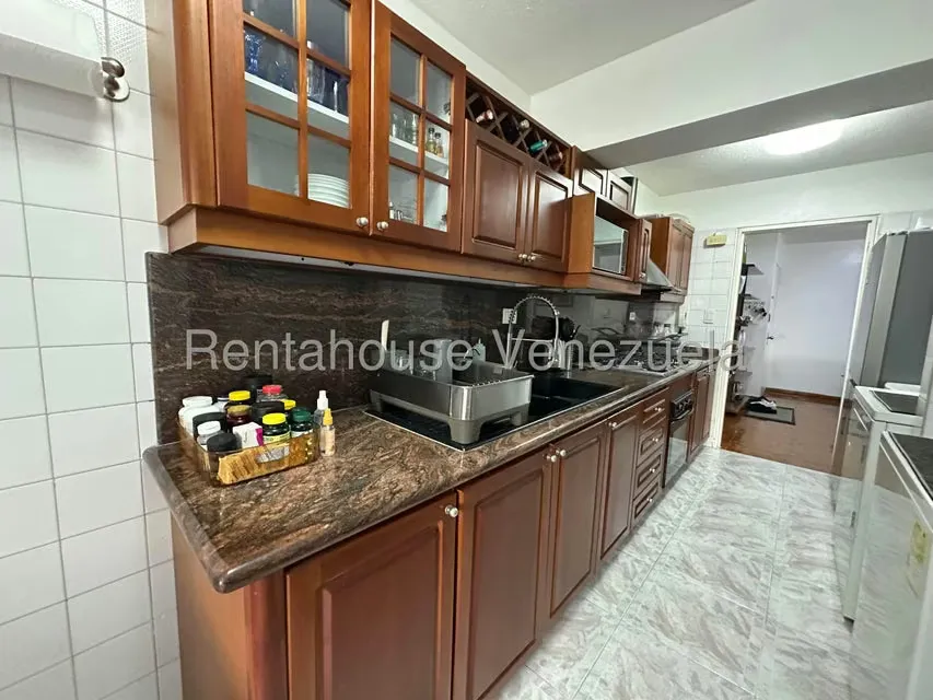 Apartamento (1 Nivel) en Venta en Bello Monte, Distrito Metropolitano - 11