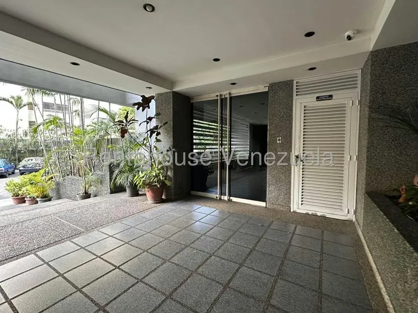 Apartamento (1 Nivel) en Venta en Bello Monte, Distrito Metropolitano - 3