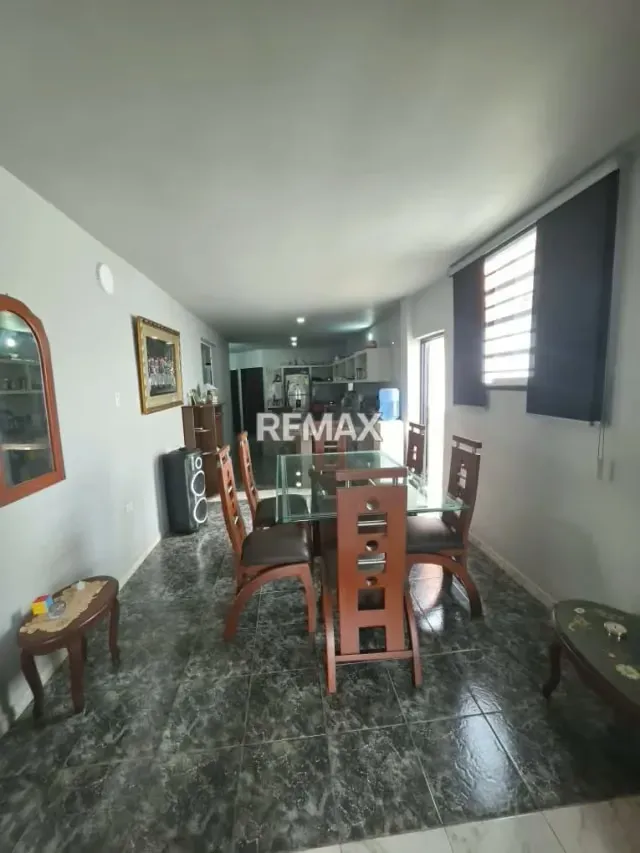 Casa. Venta. San Juan de Colon - 11
