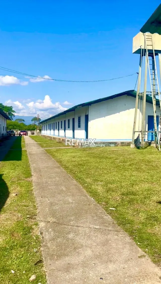 GRAN OPORTUNIDAD DE INVERSIÓN INDUSTRIAL Y COMERCIAL EN EL TÁCHIRA! Se vende Propiedad Industria con excelente ubicación estratégica sobre la Troncal 5 - 10